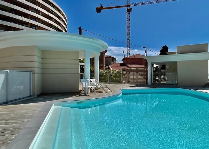 Beautiful With Terracepool - Near Monaco *
