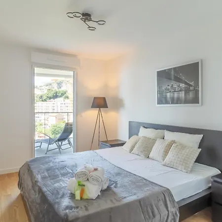 Beautiful With Terracepool - Near Monaco Nyaraló *